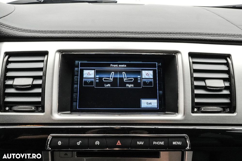 Jaguar XF 2.2D Premium Luxury - 23