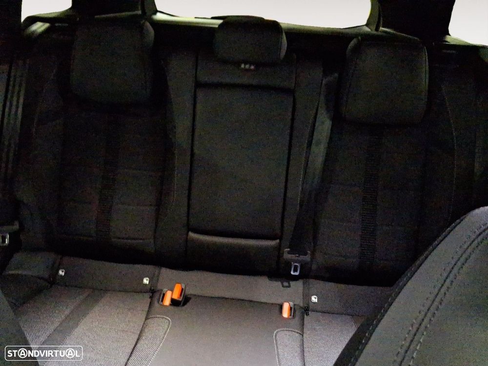 Opel Astra Sports Tourer - 14