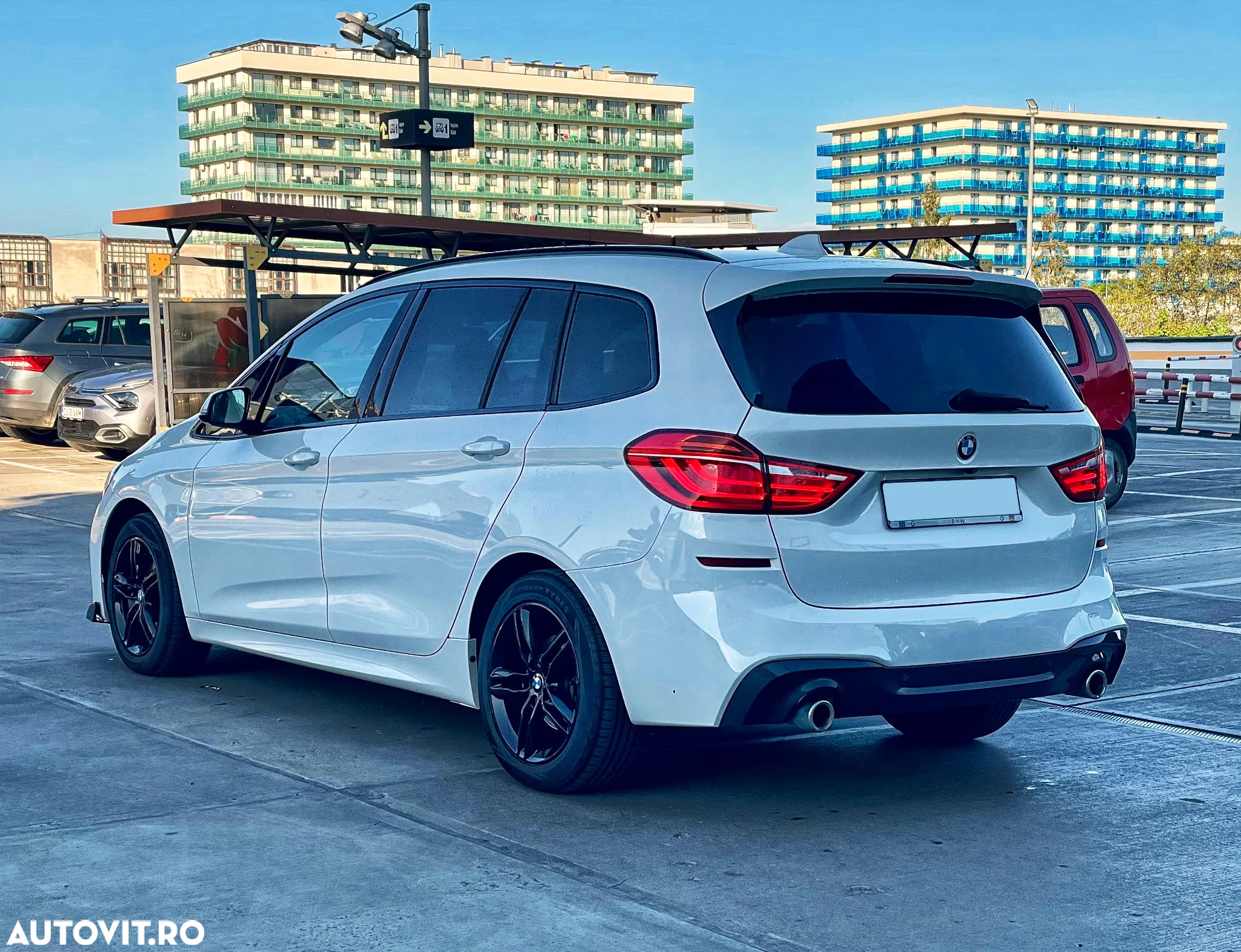 BMW Seria 2 218d xDrive AT - 11