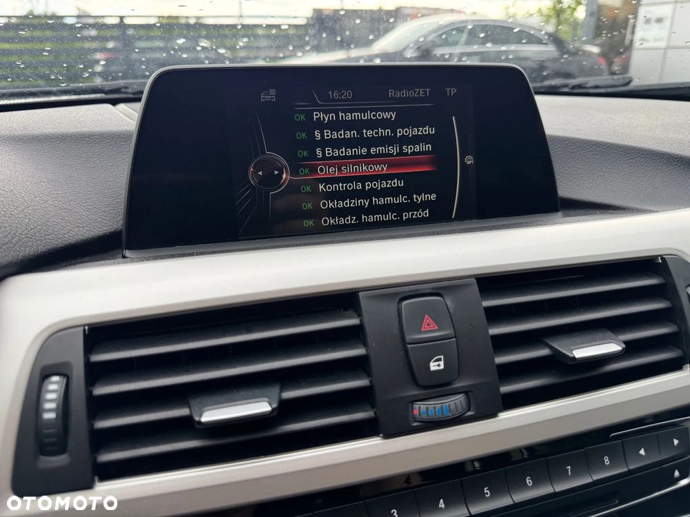 BMW Seria 3 318d - 15