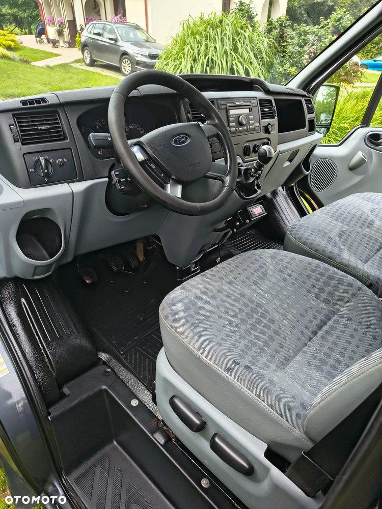 Ford Transit - 9