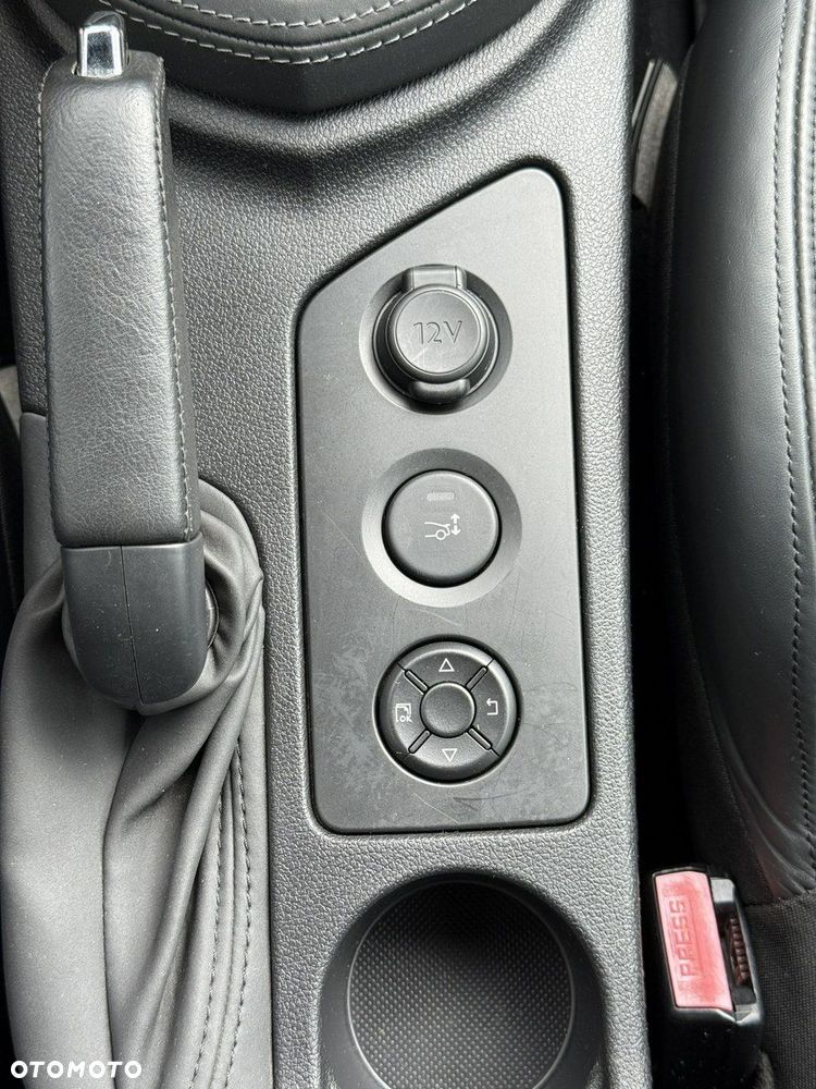 Peugeot RCZ 2.0 HDi - 30