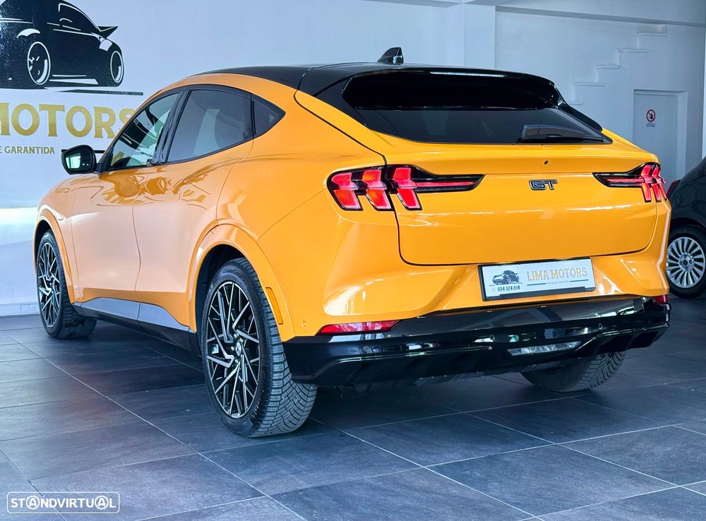 Ford Mustang Mach-E GT AWD - 4