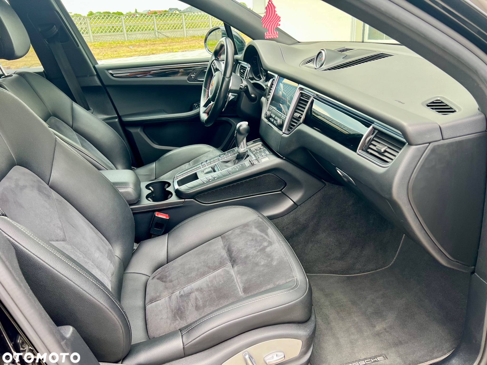 Porsche Macan Standard - 21