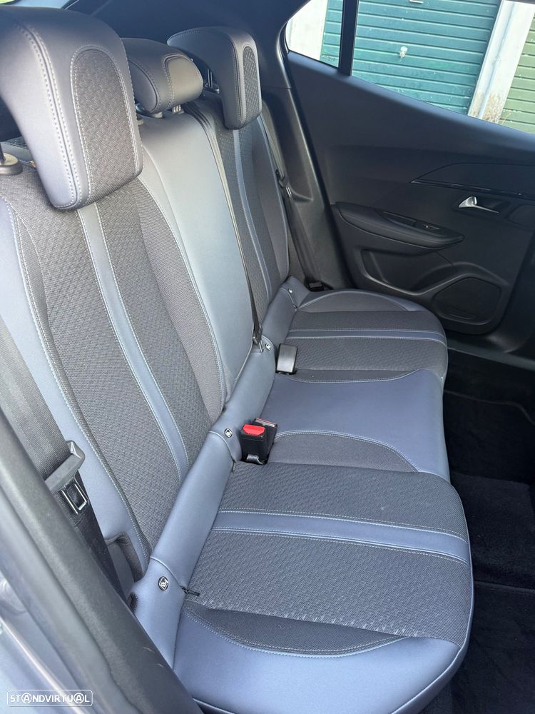 Peugeot 2008 1.2 PureTech Allure - 14