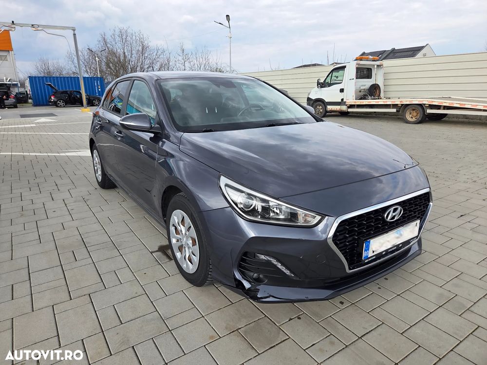 Hyundai i30 1.4 100CP 5DR M/T Classic+ - 2