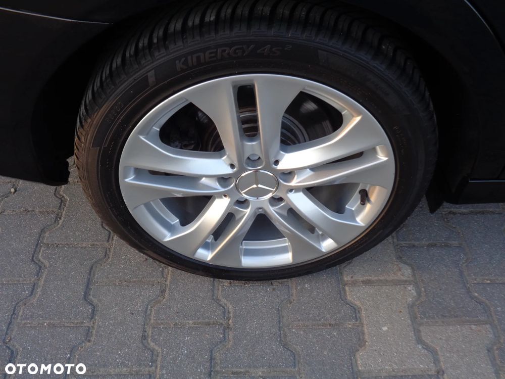 Mercedes-Benz Klasa C 200 (BlueEFFICIENCY) 7G-TRONIC Avantgarde - 19
