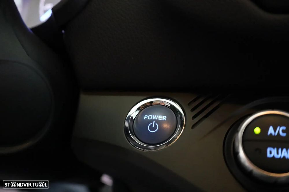 Toyota Yaris 1.5 HSD GR Sport - 40