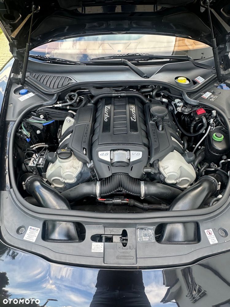 Porsche Panamera Turbo - 23