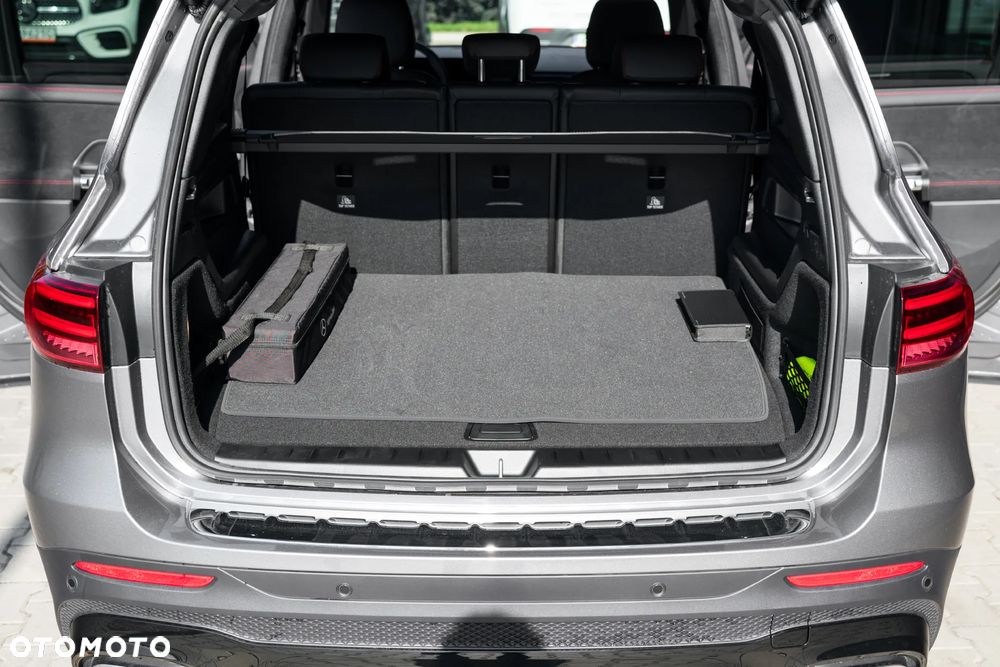 Mercedes-Benz GLB 200 AMG Line 7G-DCT - 8