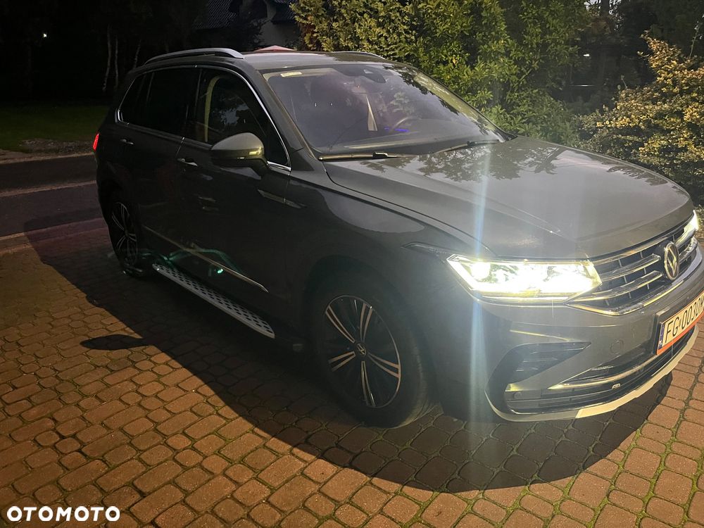 Volkswagen Tiguan - 24