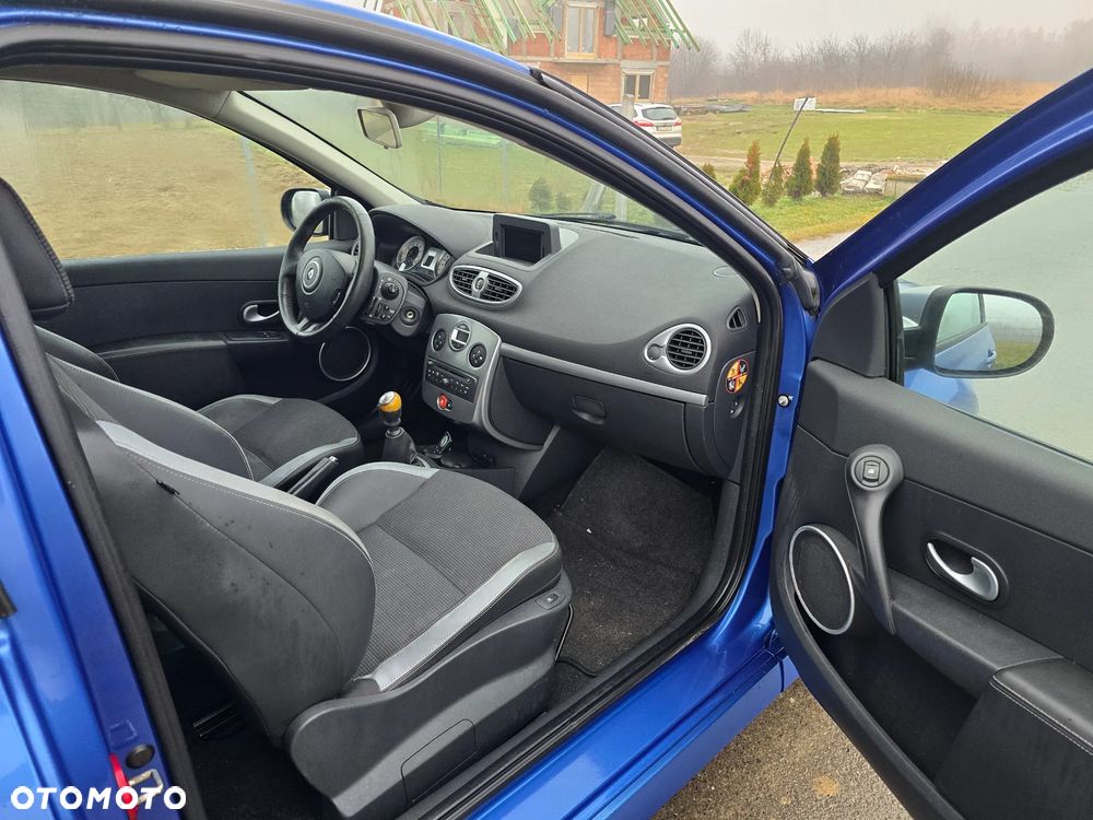 Renault Clio 1.6 16V 130 GT - 6