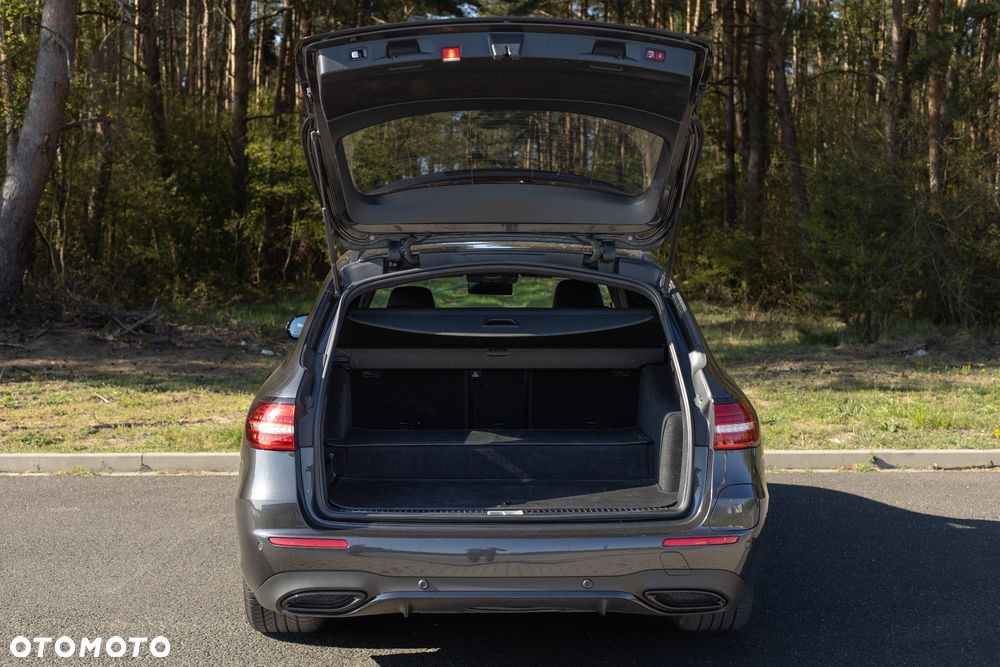 Mercedes-Benz Klasa E 300 de 4Matic 9G-TRONIC Night Edition - 6