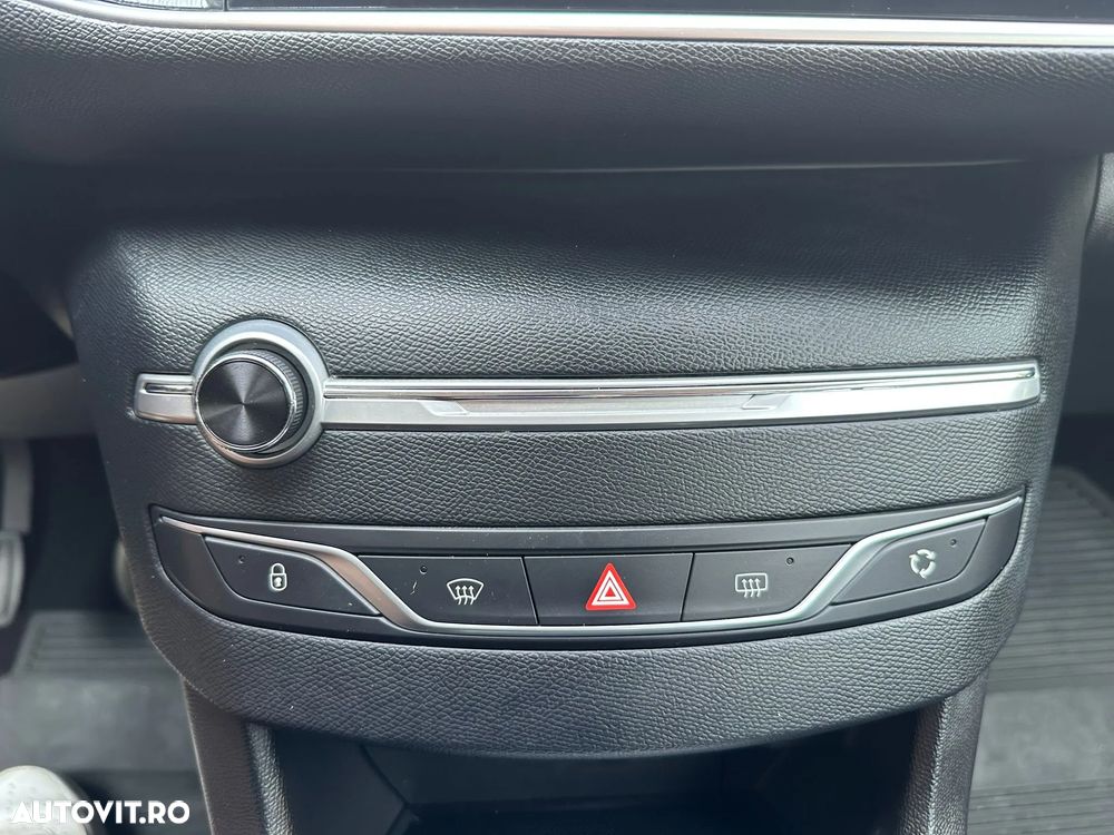 Peugeot 308 1.5 BlueHDi FAP STT Active - 21
