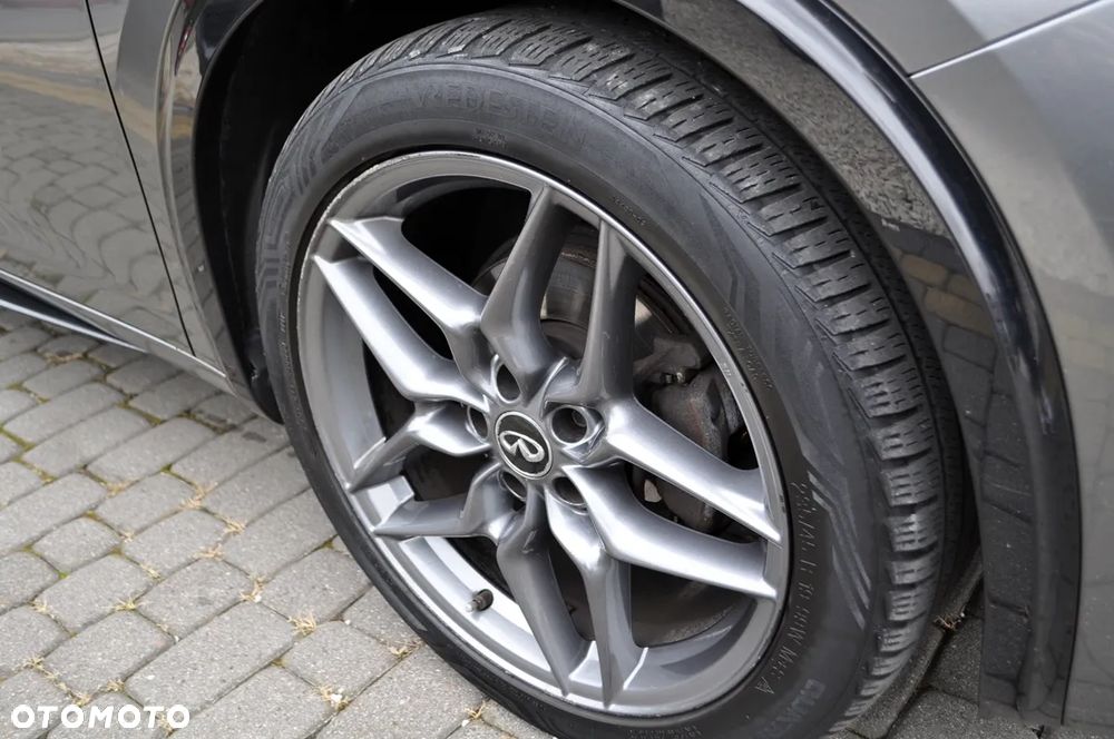 Infiniti Q30 1.6t DCT Premium Tech Cafe Teak - 8