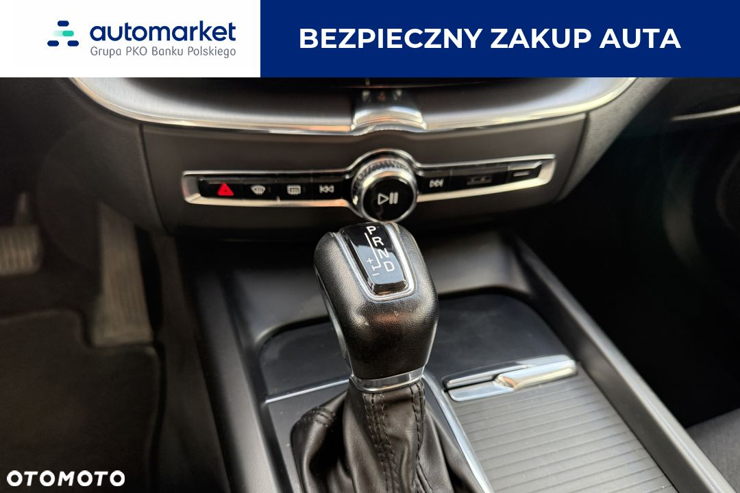 Volvo XC 60 D4 SCR Momentum - 17