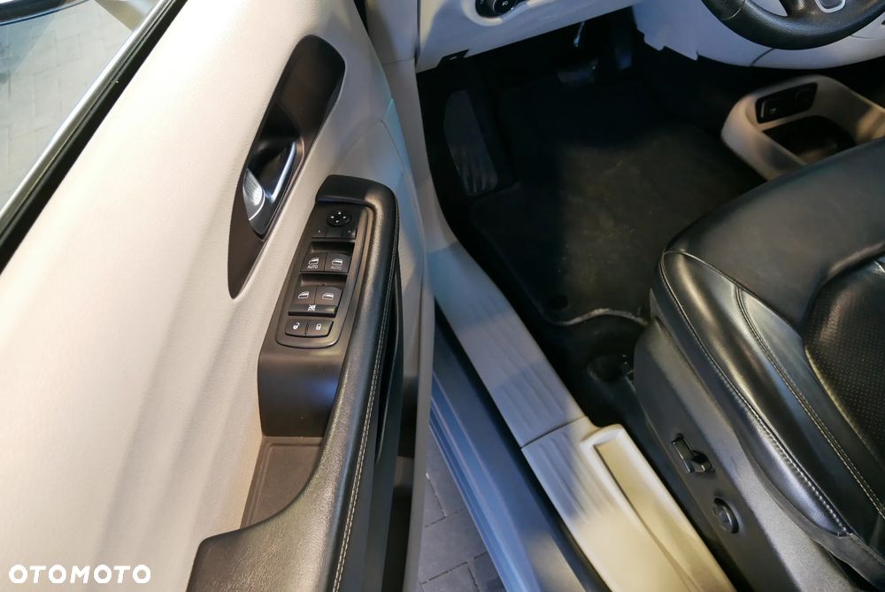 Chrysler Pacifica - 19