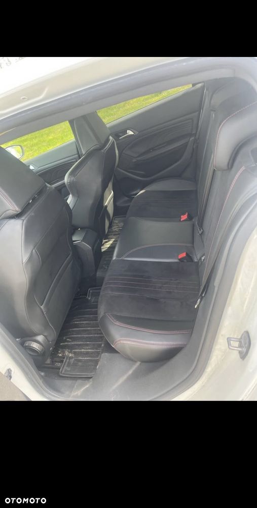 Peugeot 308 1.6 e-THP S&S GTi by Sport - 10
