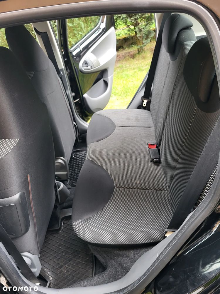 Toyota Aygo - 12