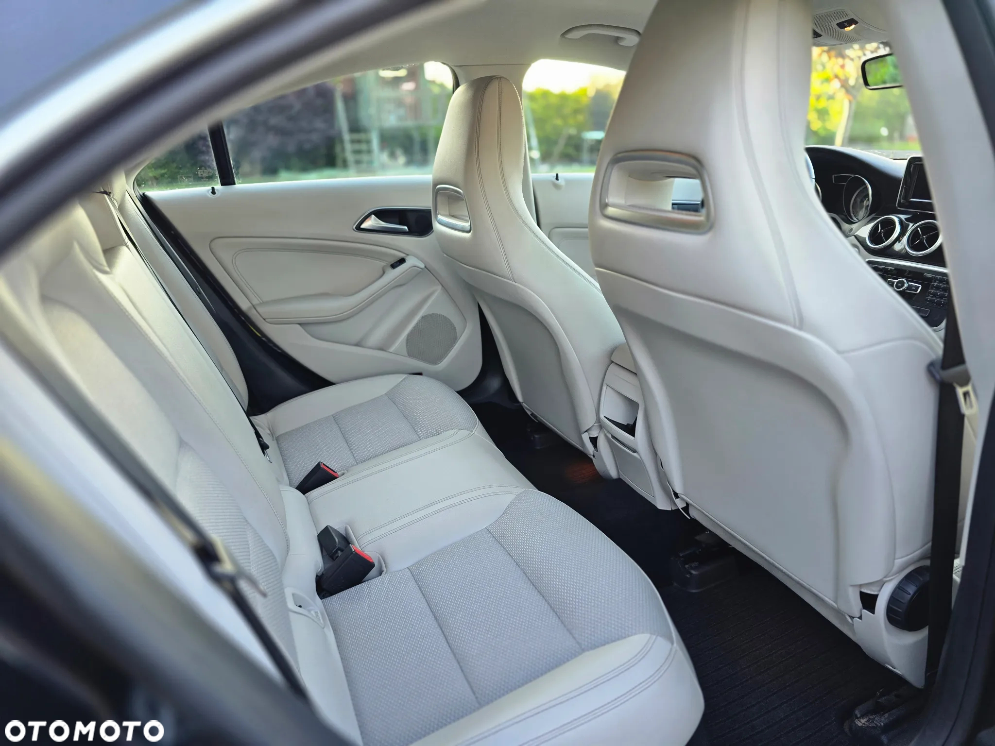 Mercedes-Benz CLA 200 CDI - 23