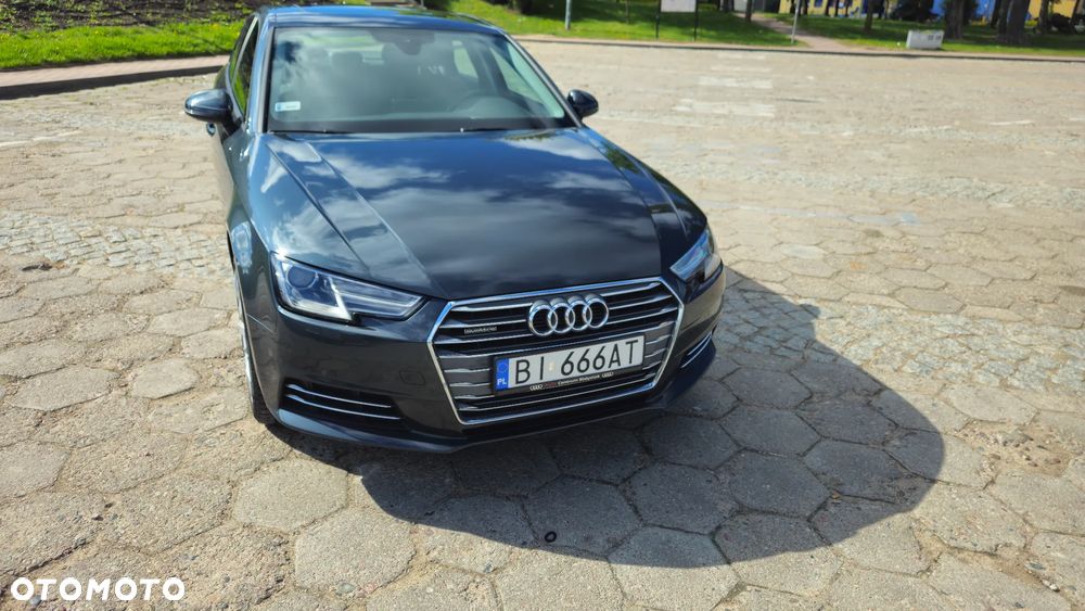 Audi A4 Limousine 2.0 TFSI ultra S tronic design - 2