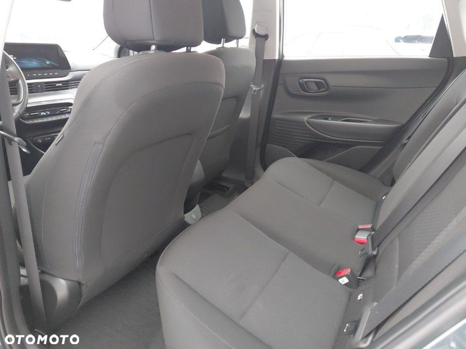 Hyundai i20 - 18