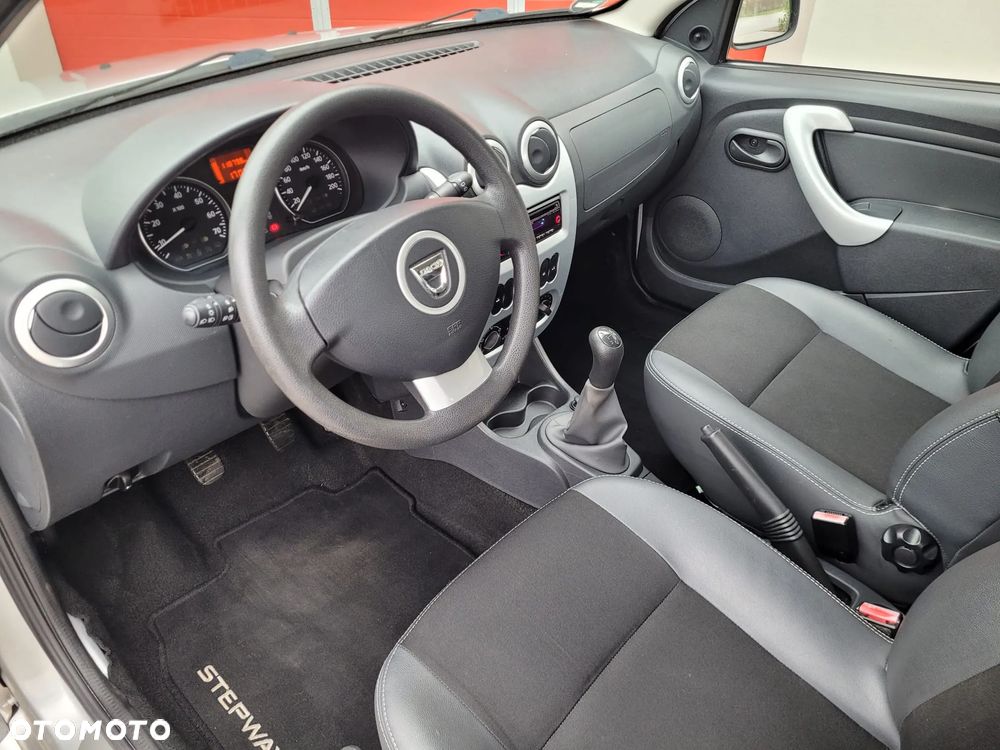 Dacia Sandero Stepway2 1.6 - 26
