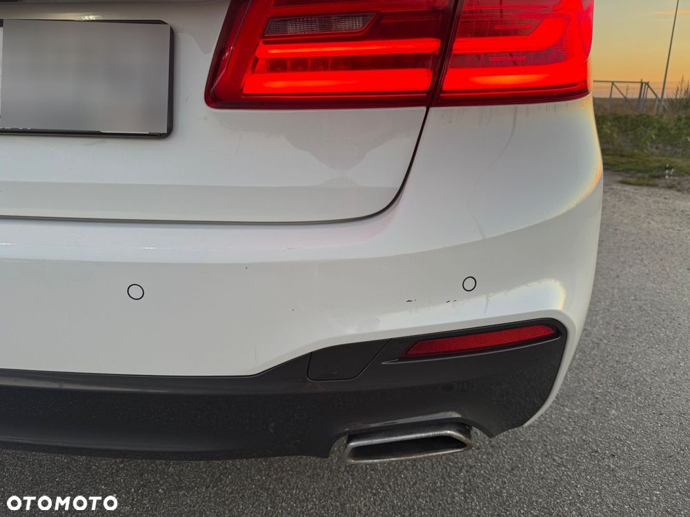 BMW Seria 5 520d xDrive - 11