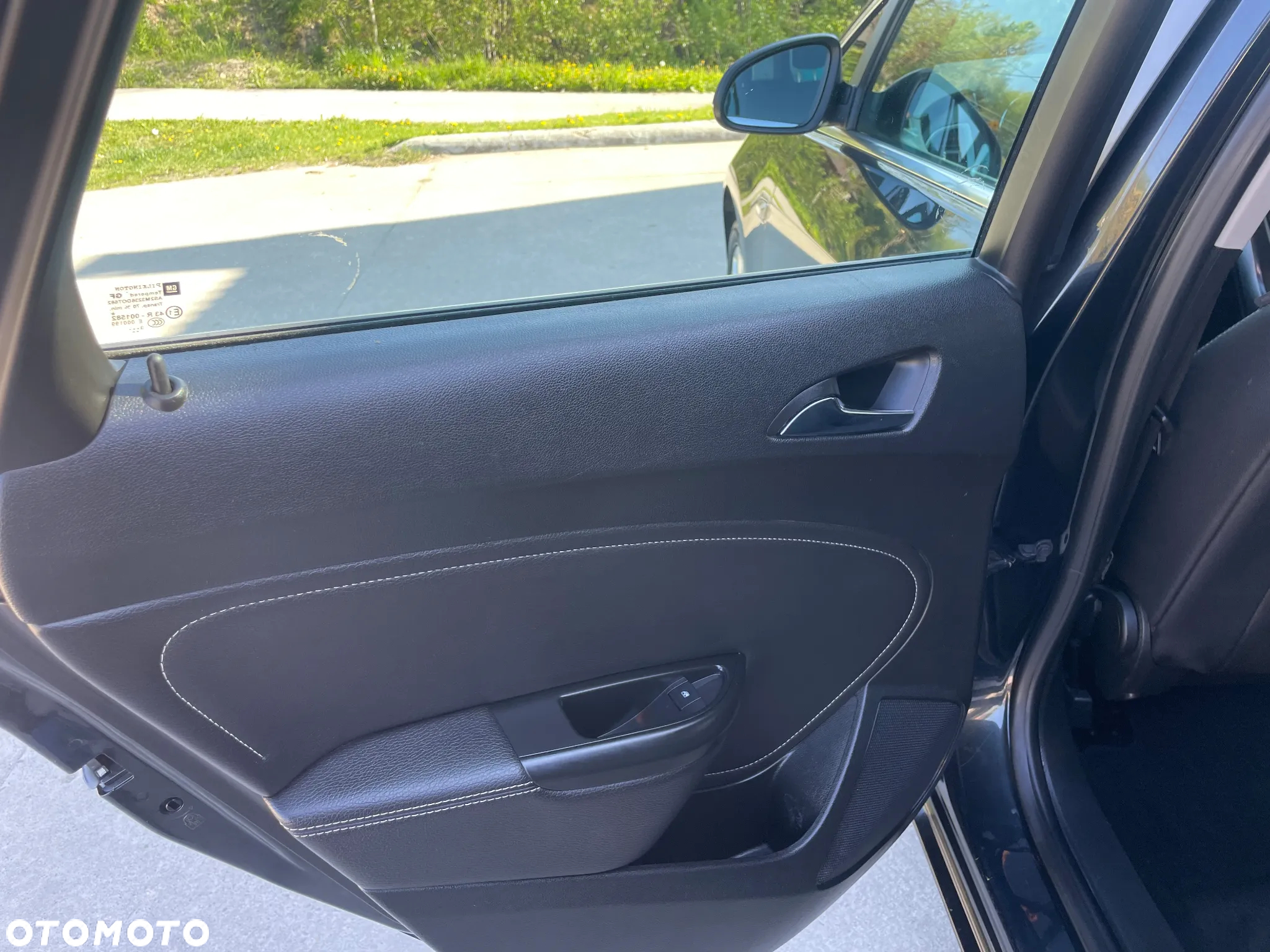 Opel Astra 1.4 Turbo Design Edition - 13