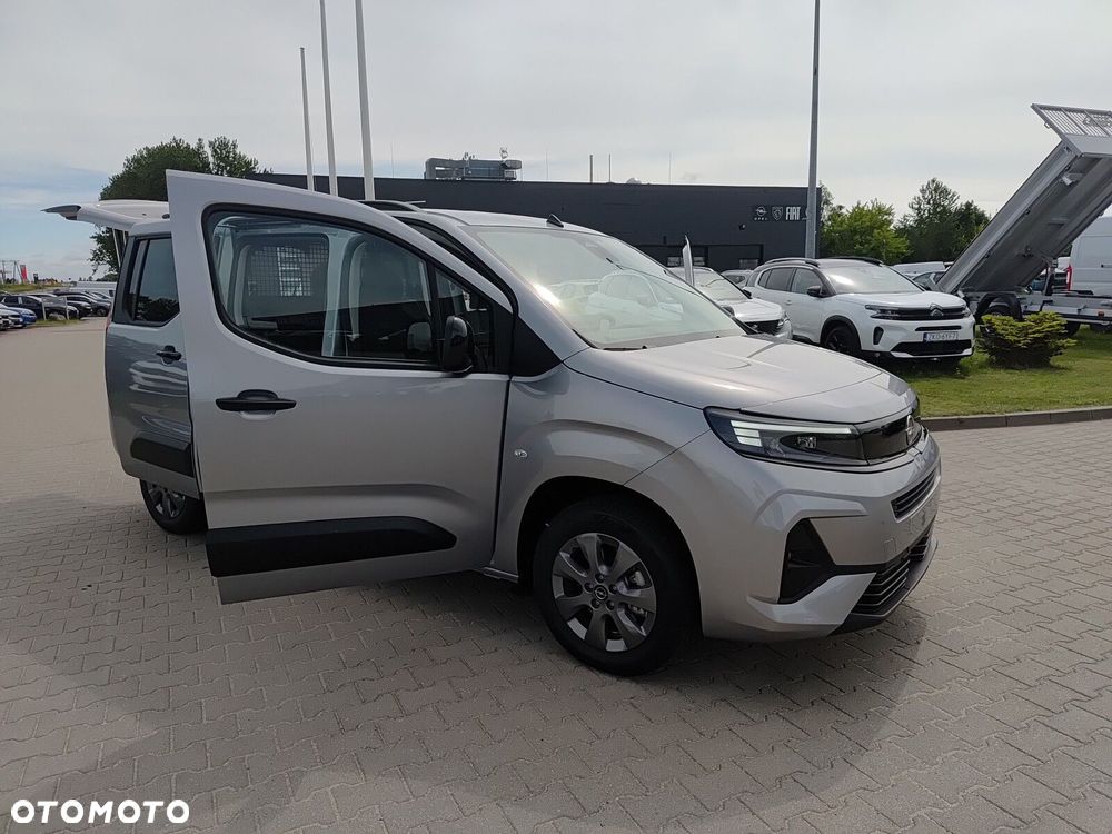 Opel Combo L2 EAT8 (bryg.) - 38