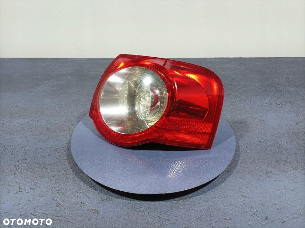 VW PASSAT B6 05-10 KOMBI PRAWA TYLNA LAMPA LED ORYGINAŁ 3C9945095N - 2