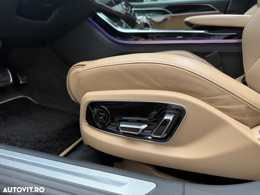 Audi A8 L 55 TFSI quattro tiptronic - 12