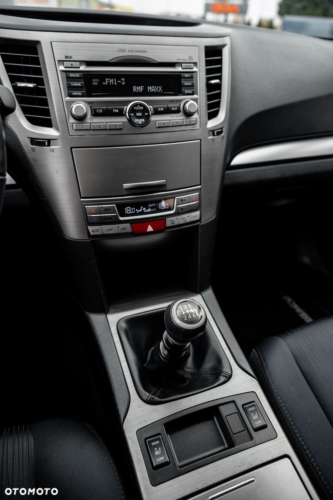 Subaru Legacy 2.0D Sport - 31