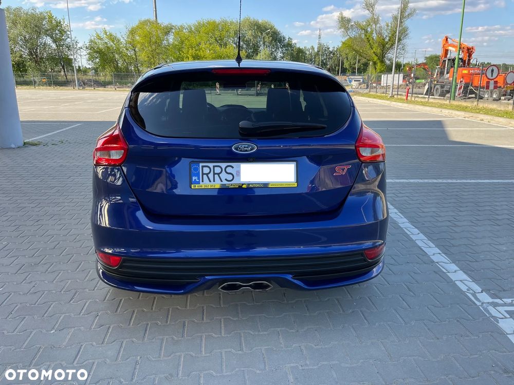 Ford Focus 2.0 TDCi ST-2 PowerShift - 9