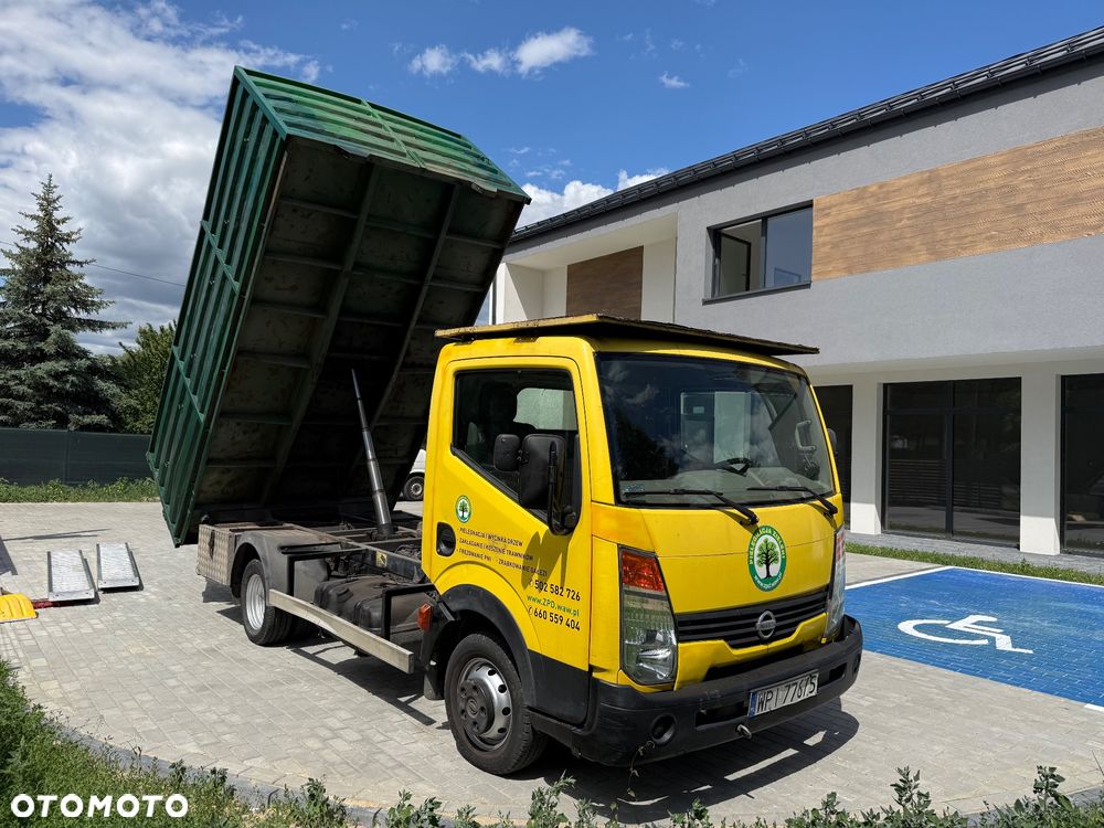 Nissan Cabstar - 3