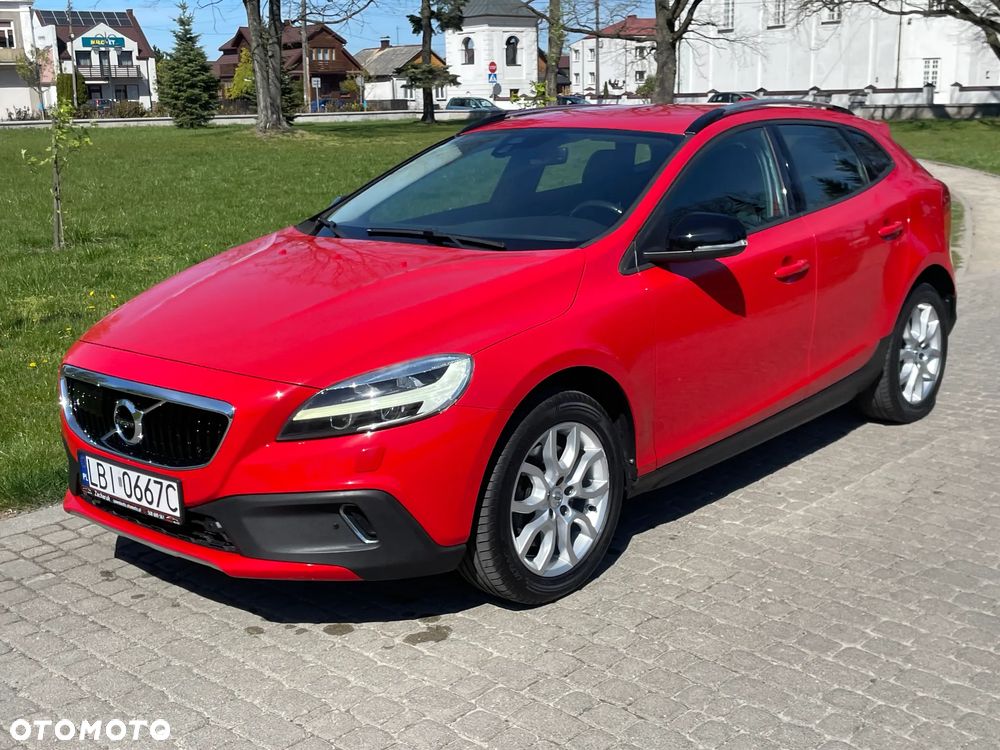 Volvo V40 Cross Country D3 Momentum - 1