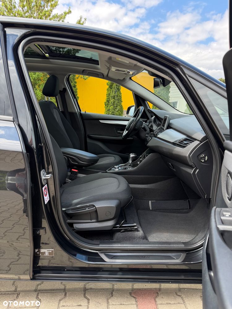 BMW Seria 2 218d Advantage sport - 24