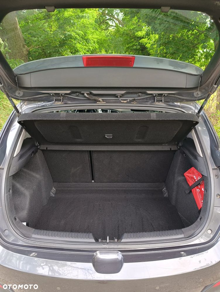 Kia Ceed 1.6 CRDi 128 Fifa World Cup Edition - 15