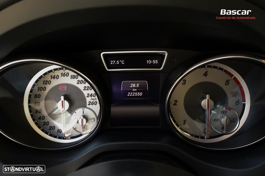 Mercedes-Benz CLA 200 d AMG Line - 33