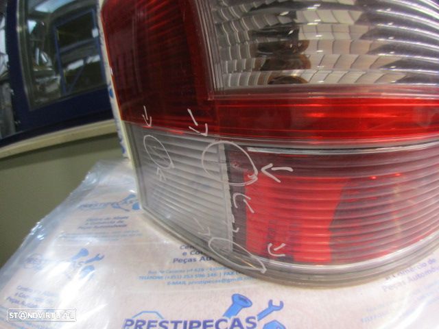 Farol Tras Stop3293 TOYOTA YARIS 2011 1.4 D4D 90CV 5 CINZA ESQ ORIGINAL Danificado - 3