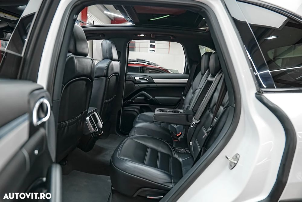 Porsche Cayenne S E-Hybrid Platinum Edition - 6