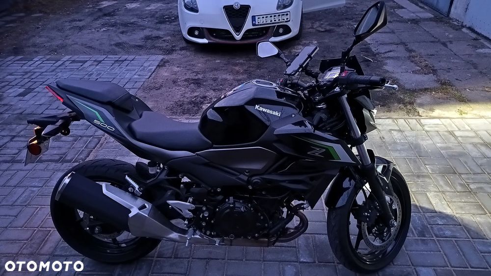Kawasaki Z - 12