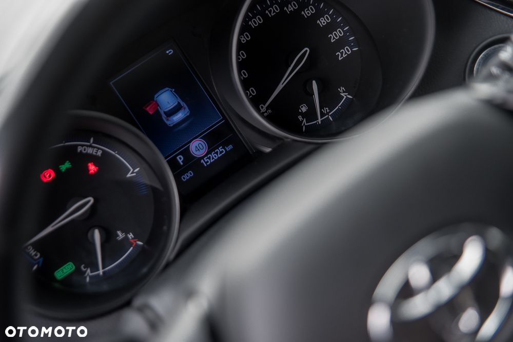 Toyota C-HR 2.0 Business-Edition - 25