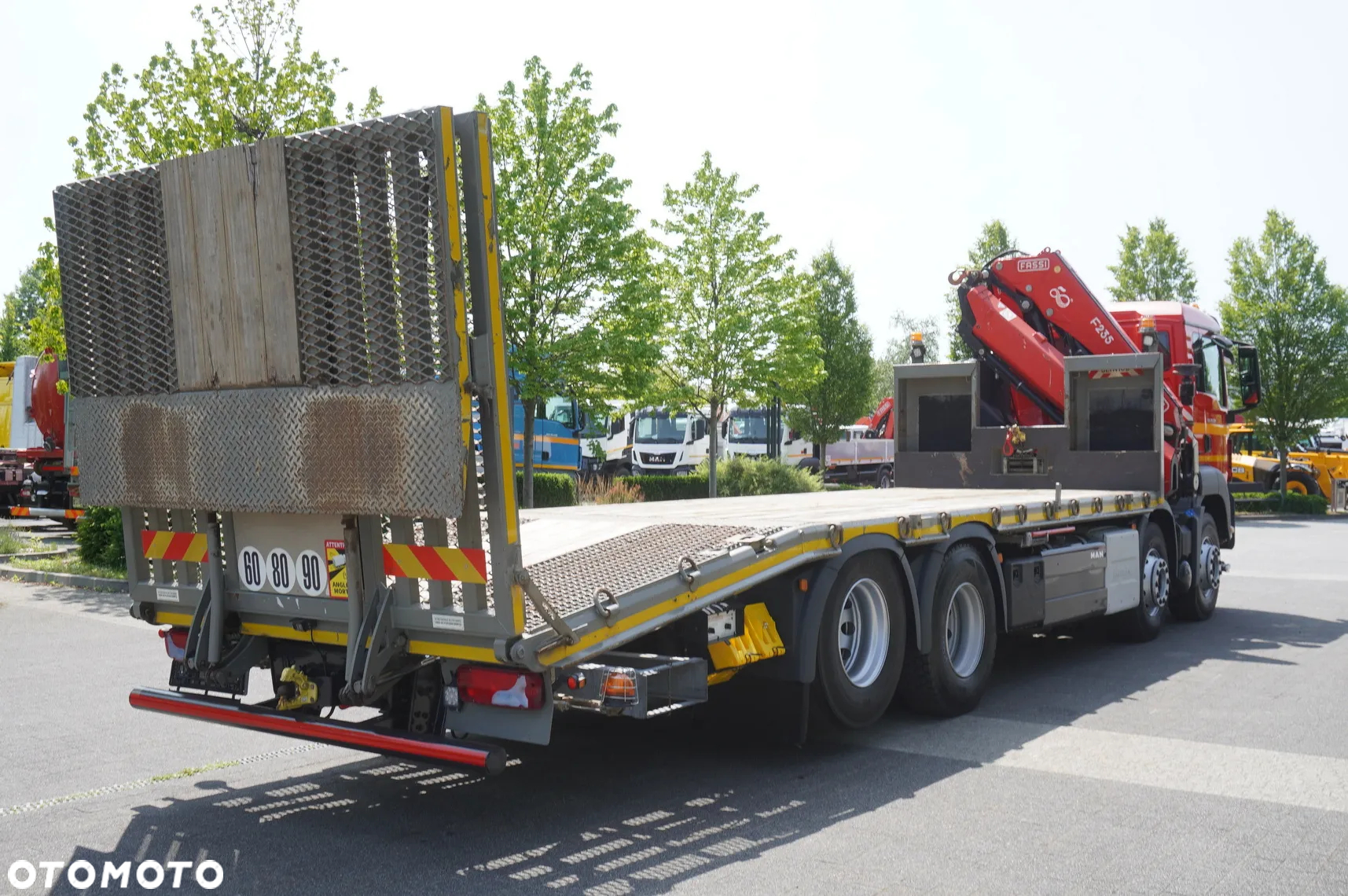 MAN TGS 35.360 E6 8x2 / HDS Fassi F235 / 6,5 t udźwig / 8,3 m wysięg - 8