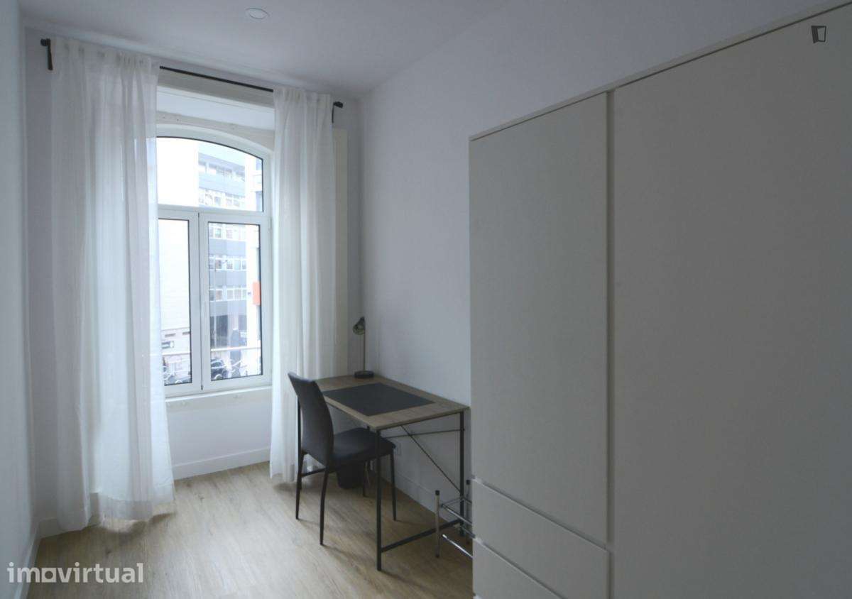 Quarto - localizado em Picoas Lisbon - Grande imagem: 3/6