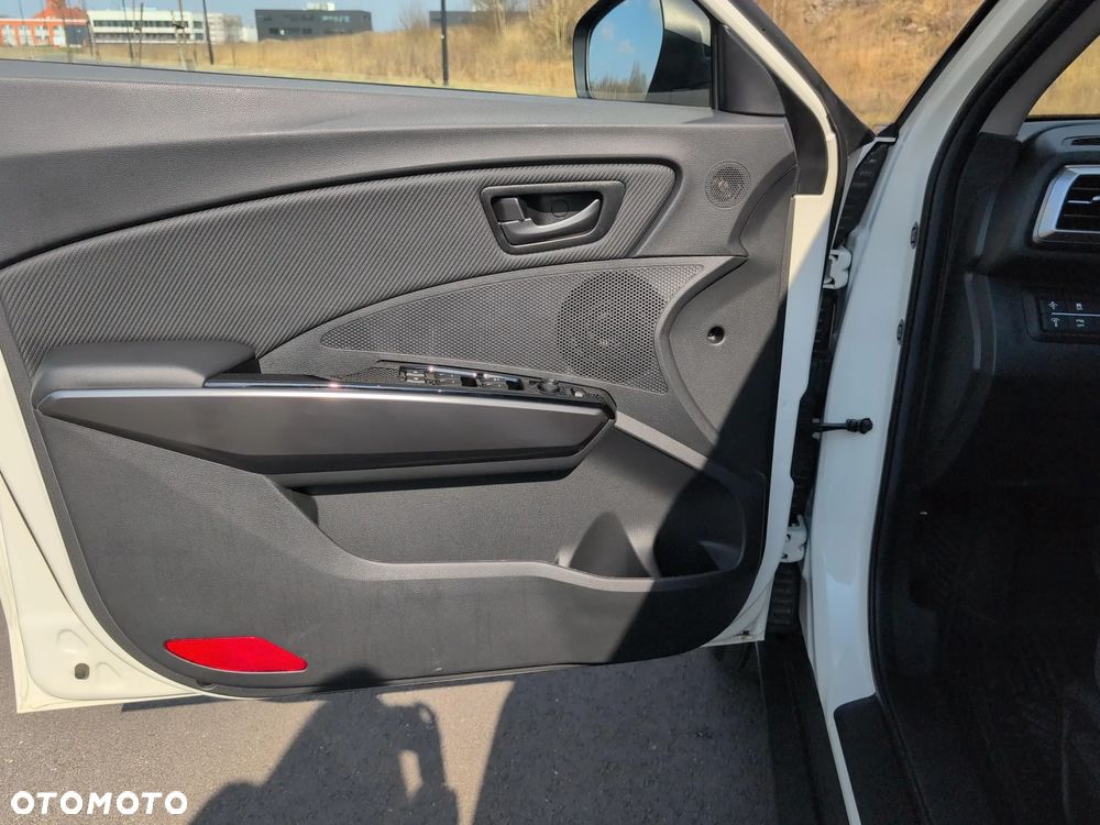 SsangYong/KGM Tivoli Grand 1.5 T-GDI Adventure - 11