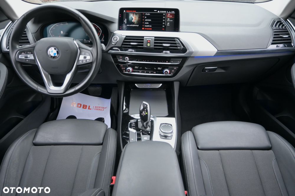 BMW X3 sDrive18d Business Edition sport - 20