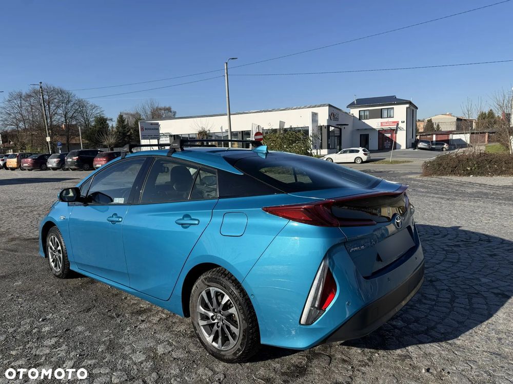 Toyota Prius Plug-in 1.8 Hybrid Prestige - 2