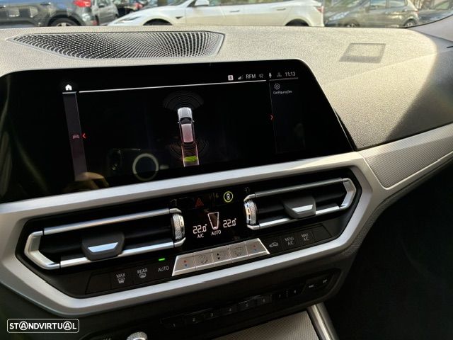 BMW 318 d Ultimate Auto - 30