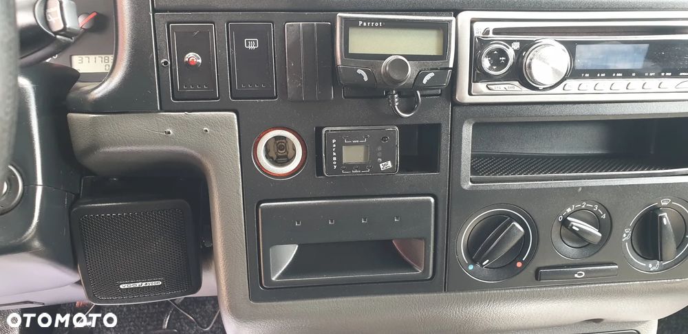 Volkswagen Transporter - 16